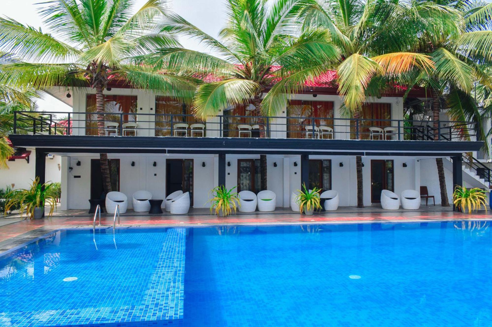 Hotel Green Garden Trincomalee Exteriör bild
